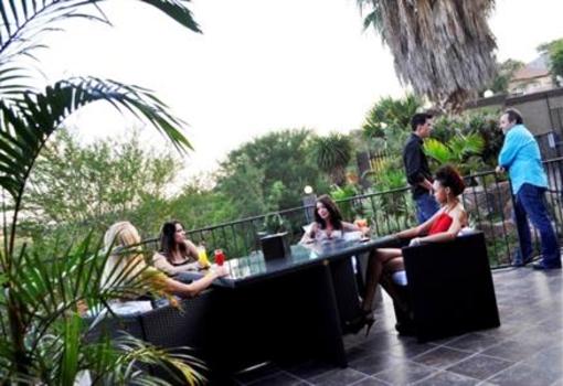 фото отеля Waterfalls Boutique Hotel