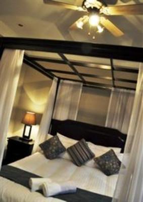 фото отеля Waterfalls Boutique Hotel