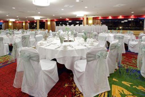 фото отеля Hotel Elegante Conference & Event Center