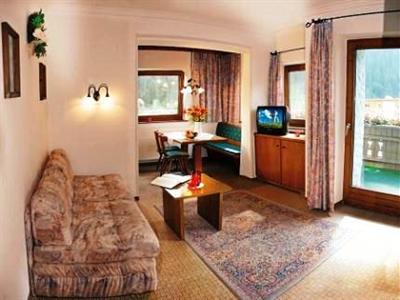 фото отеля Familien- & Sporthotel Hoehlenstein