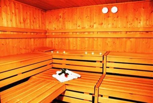 фото отеля Familien- & Sporthotel Hoehlenstein