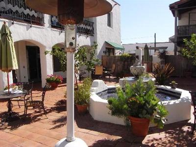 фото отеля Inn of the Spanish Garden