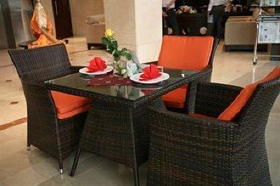 фото отеля Grand Midwest Express Hotel Apartments