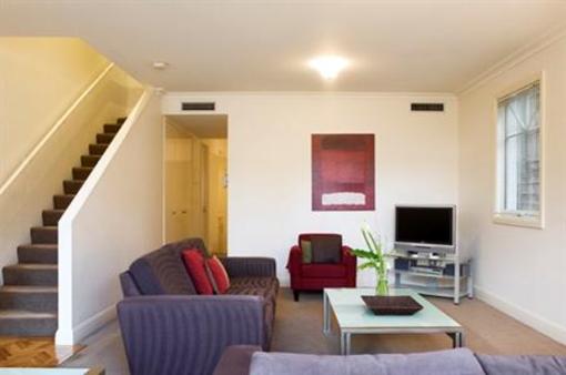 фото отеля Caroline Serviced Apartments Melbourne