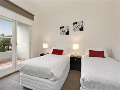 фото отеля Caroline Serviced Apartments Melbourne