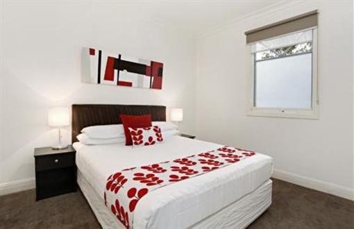 фото отеля Caroline Serviced Apartments Melbourne