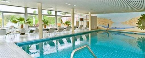 фото отеля Hotel Sonnenberg Hinterzarten