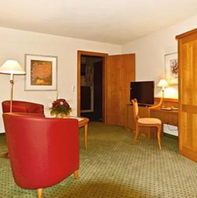 фото отеля Hotel Sonnenberg Hinterzarten