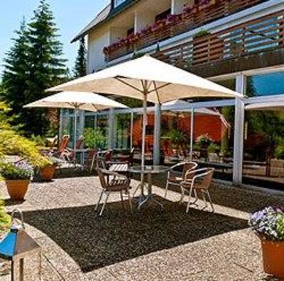 фото отеля Hotel Sonnenberg Hinterzarten