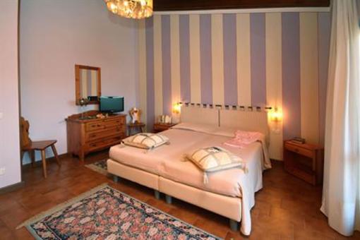 фото отеля Hotel Pineta Campi