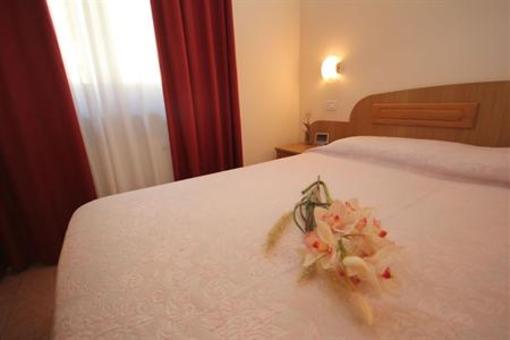 фото отеля Hotel Pineta Campi