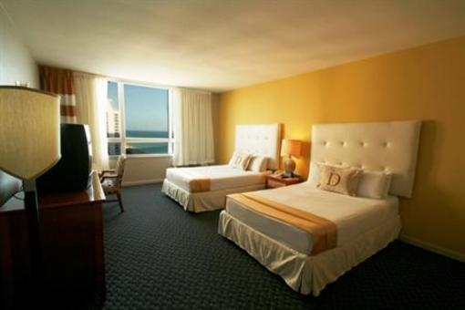 фото отеля Deauville Beach Resort