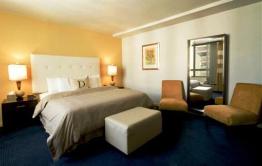 фото отеля Deauville Beach Resort