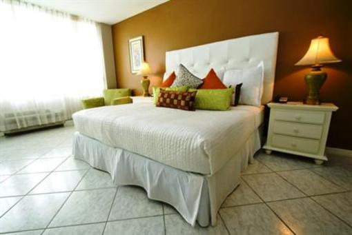 фото отеля Deauville Beach Resort