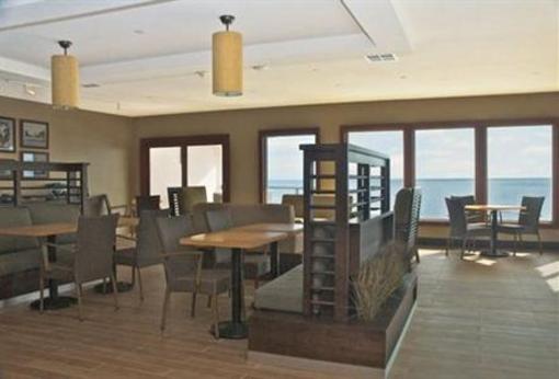фото отеля Beach Terrace Inn