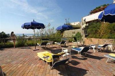 фото отеля Hotel Punta Imperatore