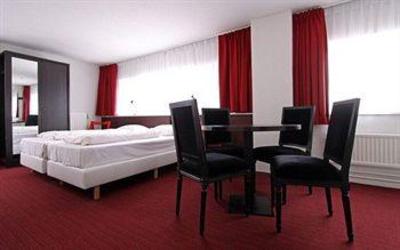 фото отеля Tulip Inn Heerlen City Centre