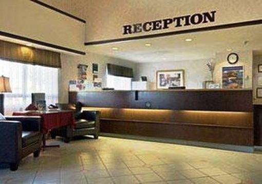 фото отеля Quality Suites Laval