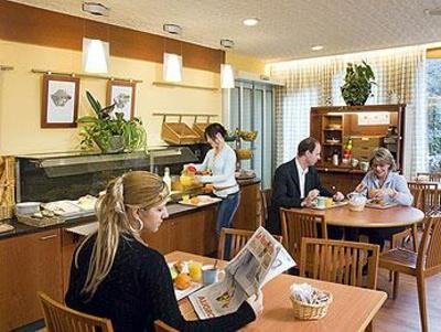 фото отеля Ibis Sion Est