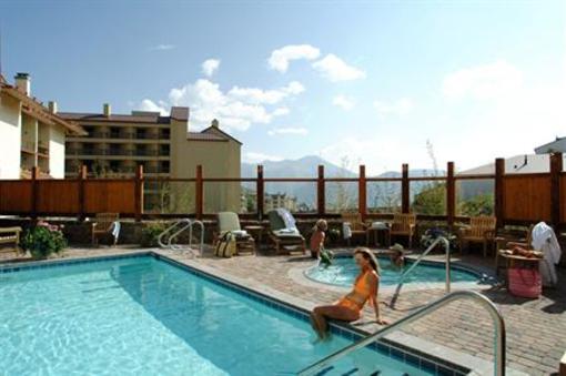 фото отеля Lodge at Mountaineer Square