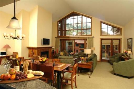 фото отеля Lodge at Mountaineer Square