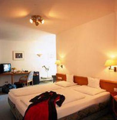 фото отеля Deutscher Kaiser Hotel