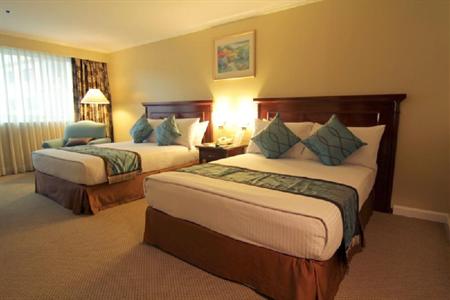 фото отеля Best Western Oxford Suites Makati