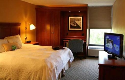 фото отеля Hampton Inn Hendersonville