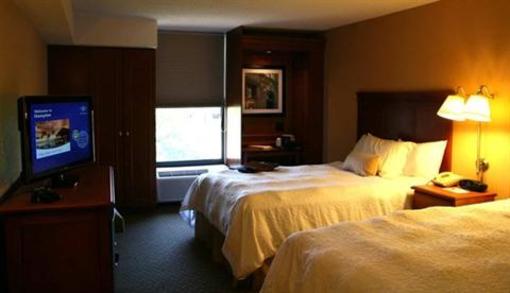 фото отеля Hampton Inn Hendersonville