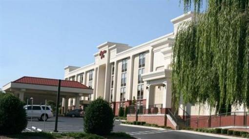 фото отеля Hampton Inn Hendersonville