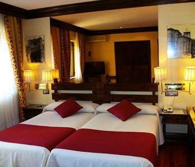 фото отеля Hotel Conde Rodrigo I