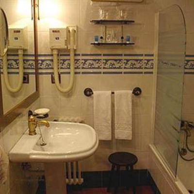 фото отеля Hotel Conde Rodrigo I