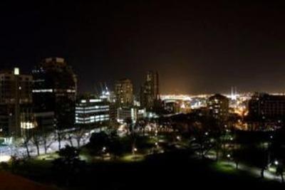 фото отеля Radisson on Flagstaff Gardens