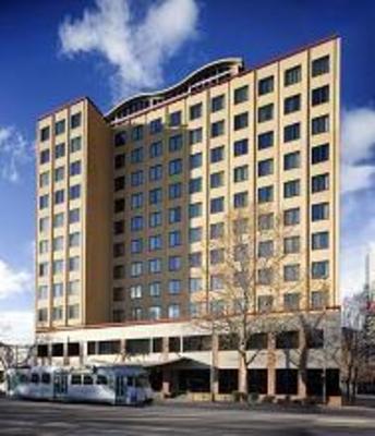 фото отеля Radisson on Flagstaff Gardens