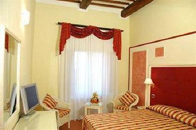 фото отеля Leon Bianco Hotel San Gimignano