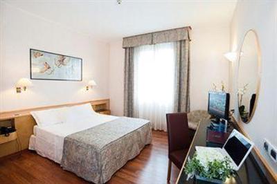 фото отеля Hotel Minerva Arezzo