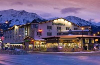 фото отеля Whistler's Inn Jasper
