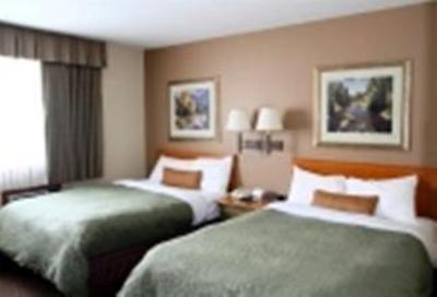 фото отеля Whistler's Inn Jasper