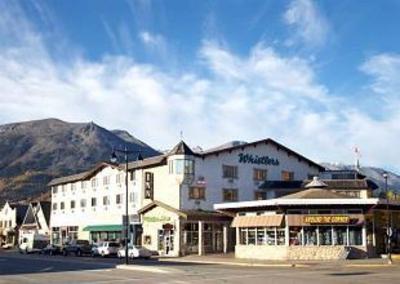 фото отеля Whistler's Inn Jasper