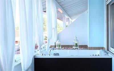 фото отеля Antigoni Beach Hotel & Suites