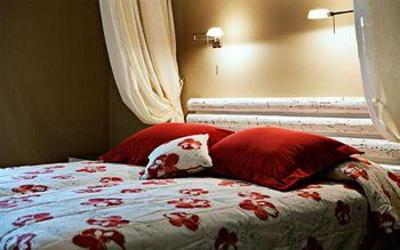 фото отеля Antigoni Beach Hotel & Suites