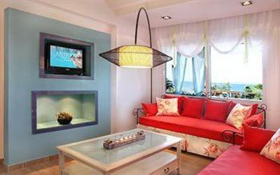 фото отеля Antigoni Beach Hotel & Suites