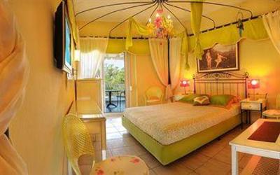 фото отеля Antigoni Beach Hotel & Suites