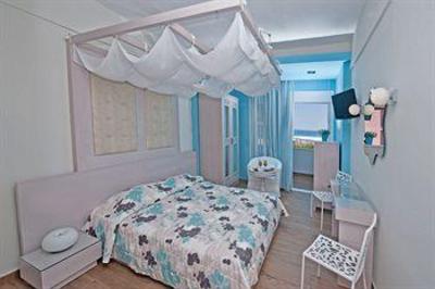 фото отеля Antigoni Beach Hotel & Suites