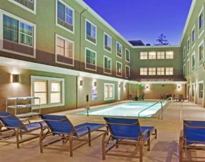 фото отеля Holiday Inn Express Santa Cruz