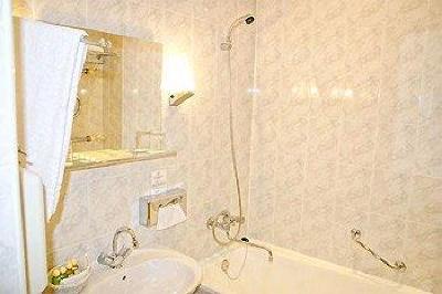 фото отеля Oktiabrskaya Hotel St Petersburg