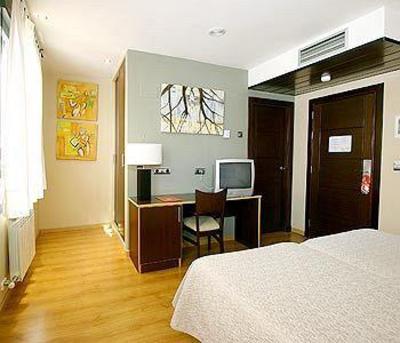 фото отеля Hotel Ciudad de Sabinanigo