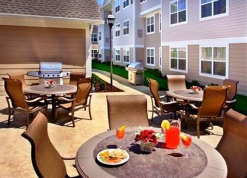 фото отеля Residence Inn Mt. Laurel at Bishop's Gate