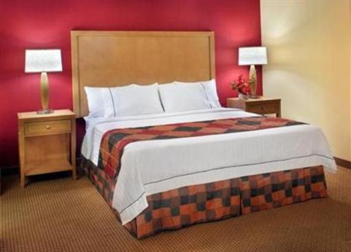 фото отеля Residence Inn Mt. Laurel at Bishop's Gate