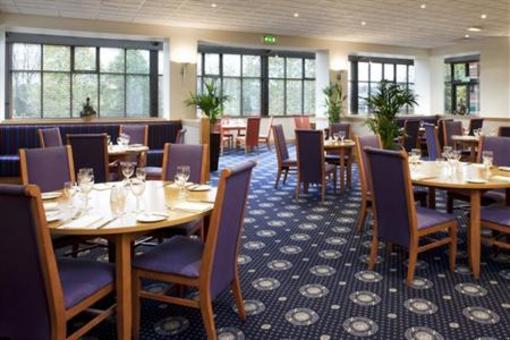 фото отеля Holiday Inn Rotherham-Sheffield M1, Jct. 33